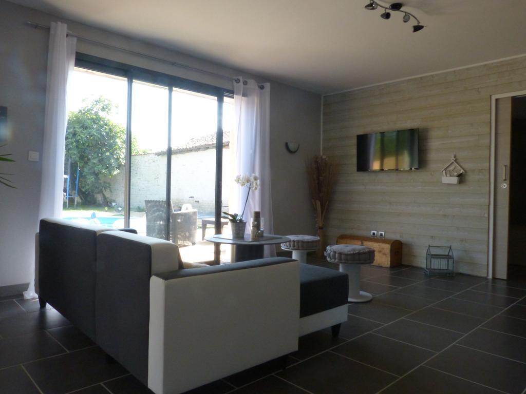 Gite Sud Deux Sevres Marigny  Pokoj fotografie