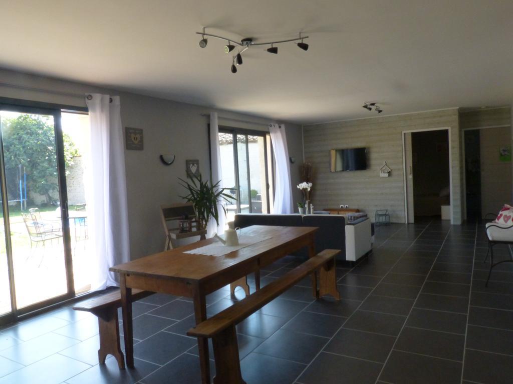 Gite Sud Deux Sevres Marigny  Pokoj fotografie